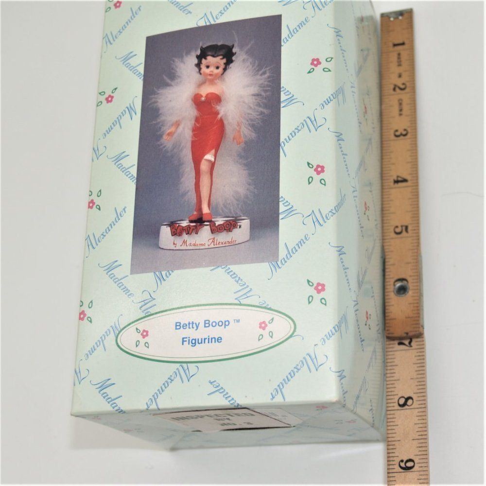 3 MADAME ALEXANDER DOLLS - Picture 16 of 16